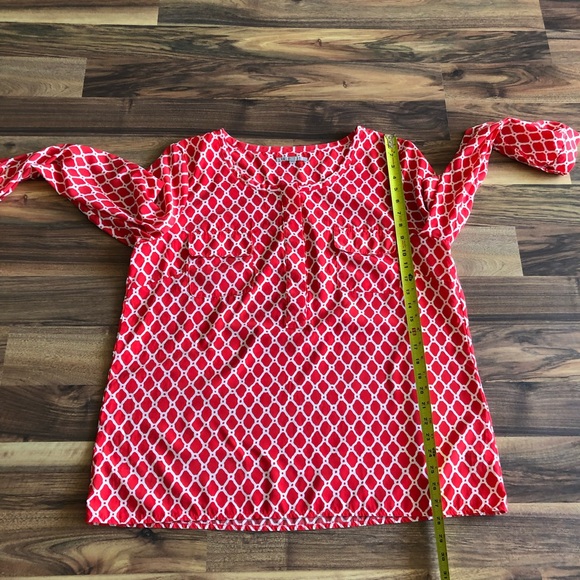 Stylish Red Geometric Women's Top - Picture 6 of 9